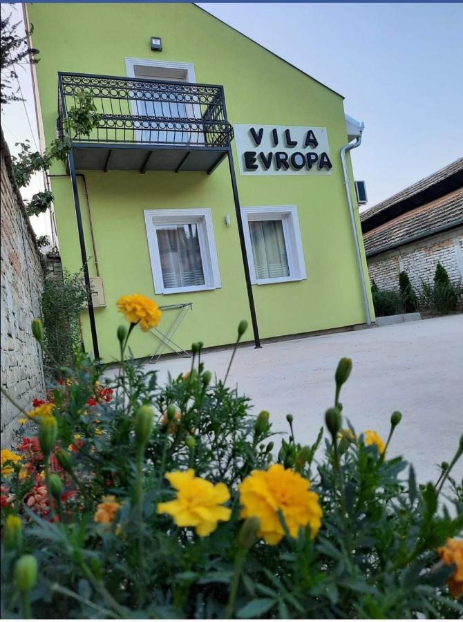 Апартаменти Vila Evropa Сомбор Екстер'єр фото